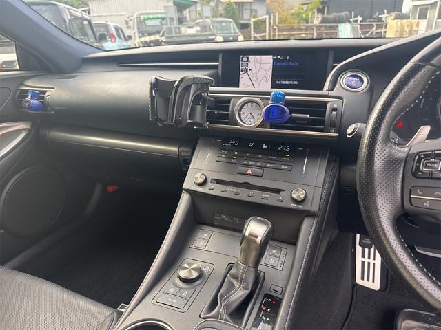 ■ 2016- Lexus RC